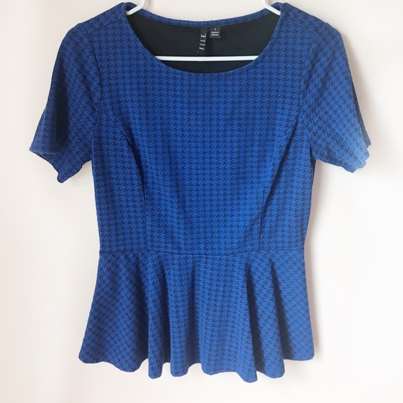 elle peplum top